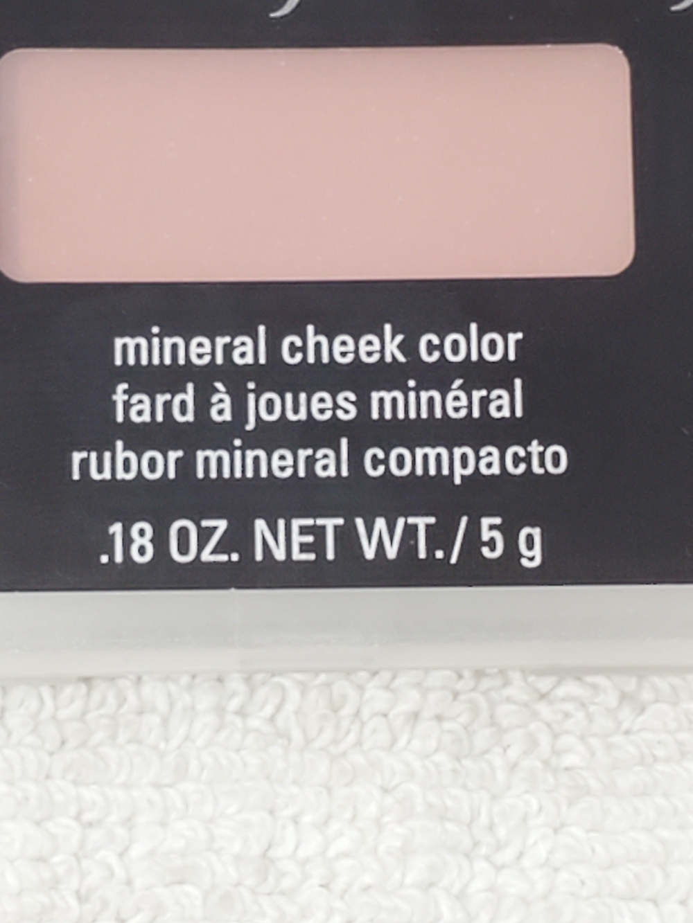 Mary Kay Mineral Cheek Color - Sparkling Cider (Light Pink) - Picture 4 of 5